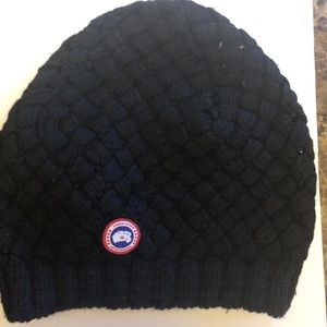 Black Canada Goose 100% wool